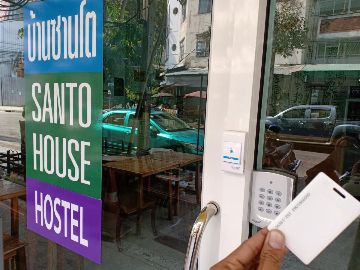 Santo House Hotel Bangkok Exterior photo